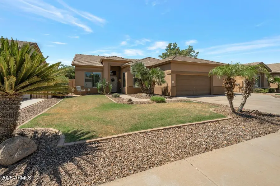 213 E Smoke Tree Road, Gilbert, AZ 85296 - Image #2
