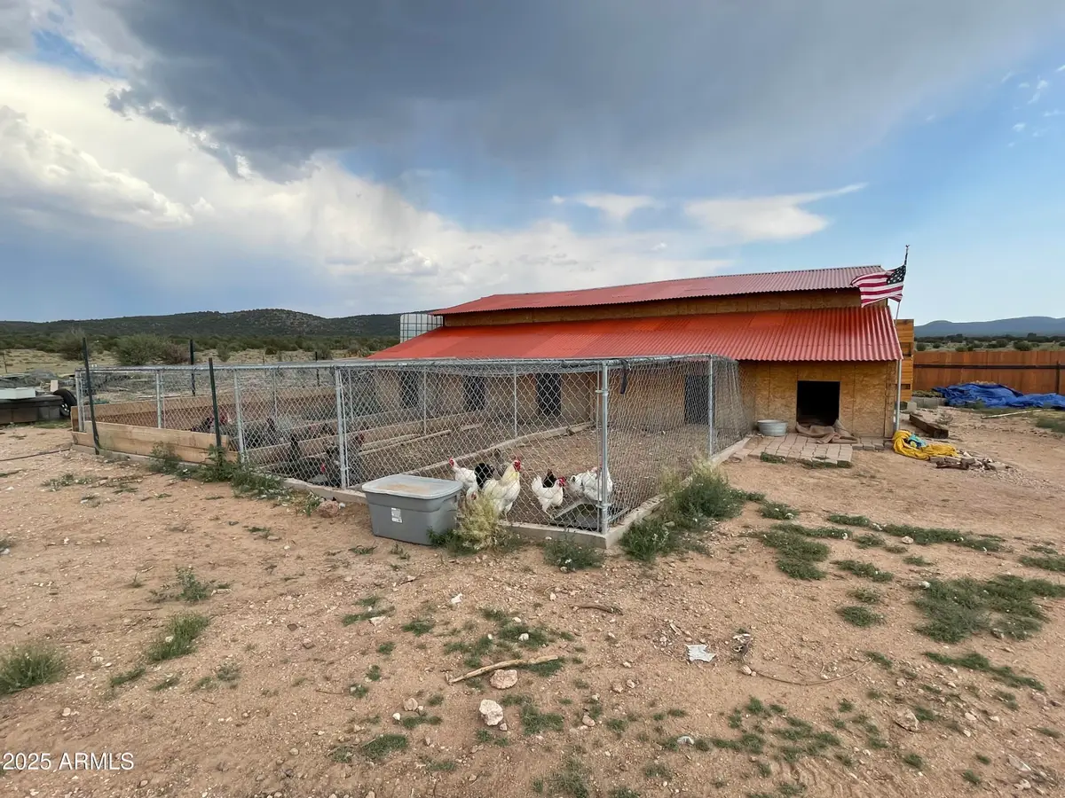 37495 W Fort Rock Road #922, Seligman, AZ 86337 - Image #1