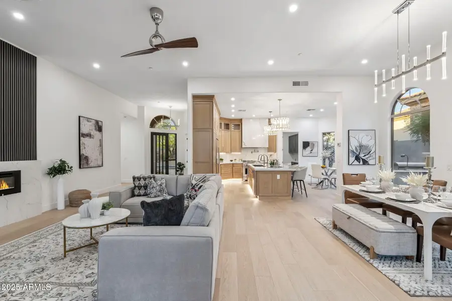 10671 E Caribbean Lane, Scottsdale, AZ 85255 - Image #2