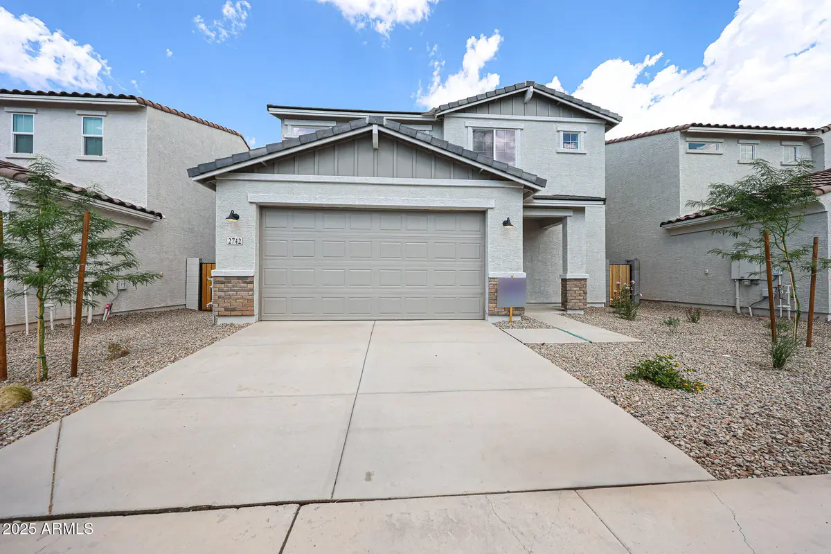 2742 E Dutchmans Trail, Apache Junction, AZ 85119 - Image #1