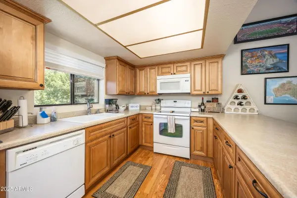 17980 S Walapai Road #21B, Munds Park, AZ 86017