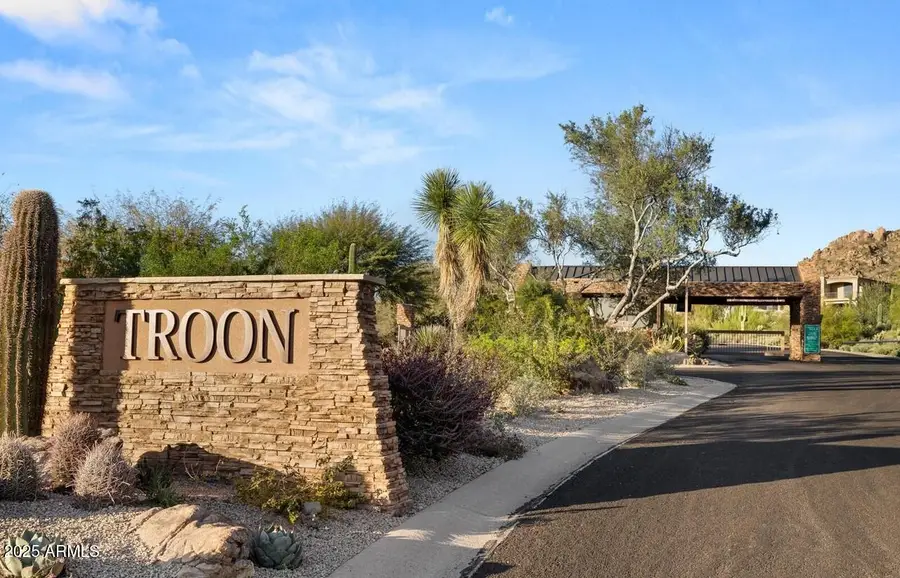 25150 N Windy Walk Drive #13, Scottsdale, AZ 85255 - Image #2