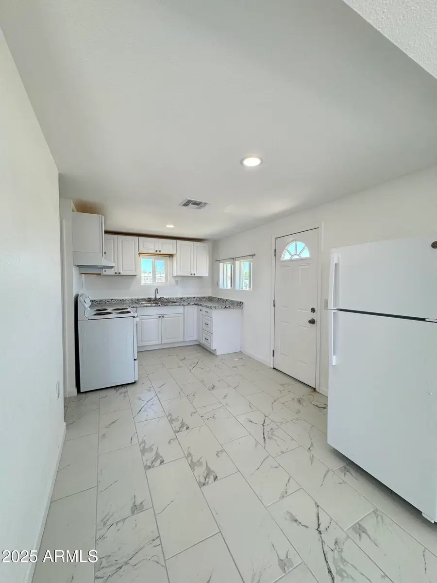 308 E Date Avenue, Casa Grande, AZ 85122 - Image #3