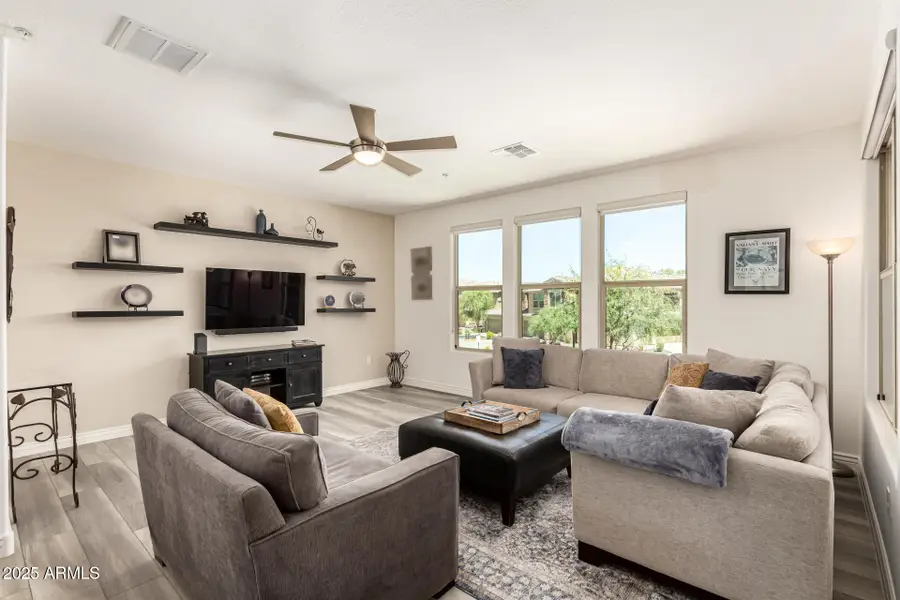 2425 W Bronco Butte Trail #2015, Deer Valley, AZ 85085 - Image #2