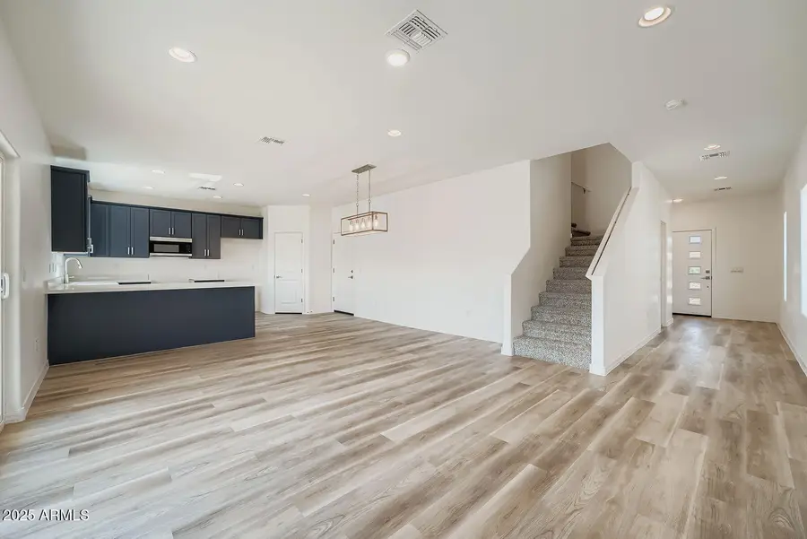 5519 S 11th Avenue, Phoenix, AZ 85041 - #3