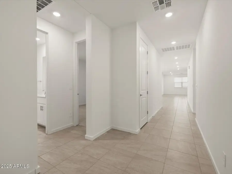 2607 E Grenache Road, San Tan Valley, AZ 85143 - #2