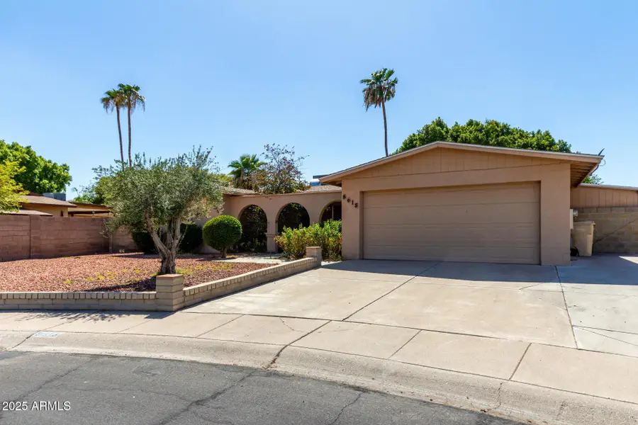 8618 N 43rd Drive, Glendale, AZ 85302 - Image #3
