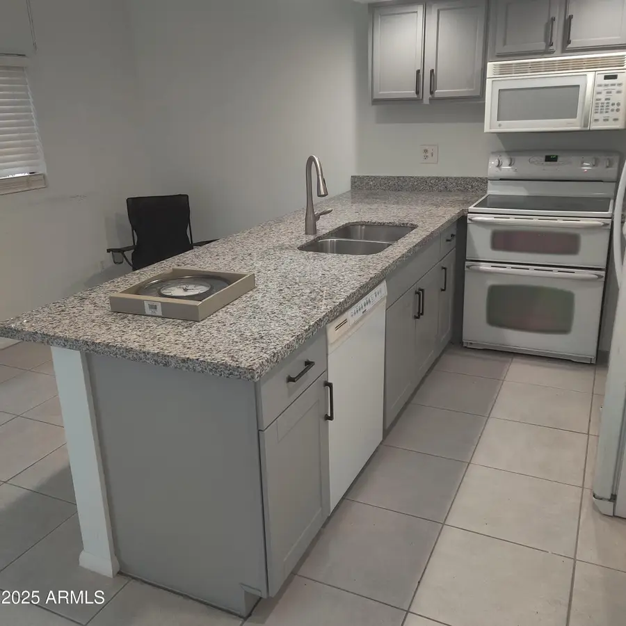 18811 N 19th Avenue #1023, Phoenix, AZ 85027 - Image #2