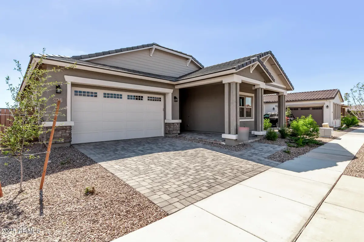 21877 E Bonanza Court E, Queen Creek, AZ 85142 - Image #1