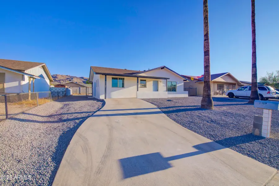 1129 E South Mountain Avenue, Phoenix, AZ 85042 - Image #2