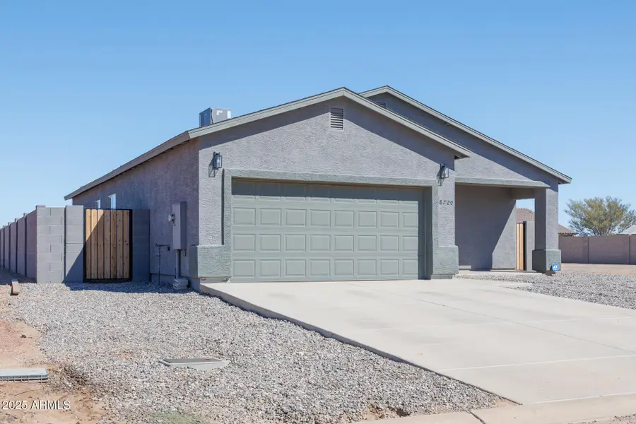 8720 W Swansea Drive, Arizona City, AZ 85123 - Image #2