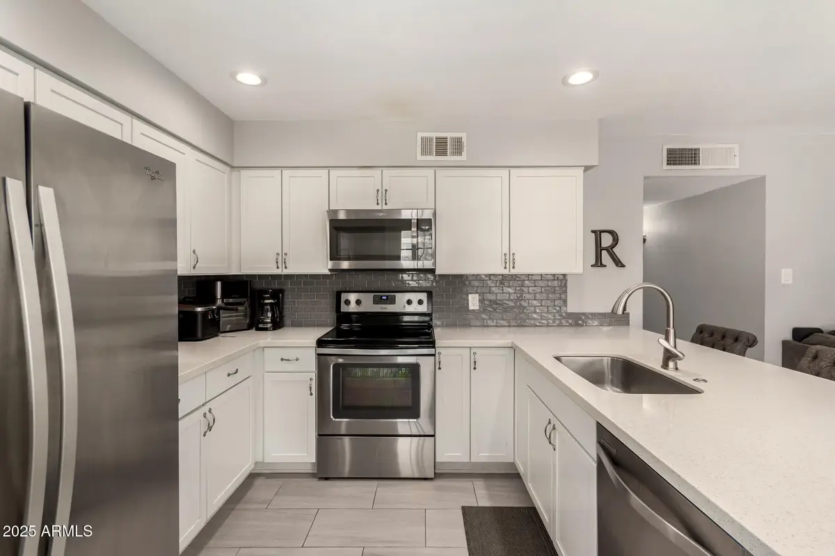 5209 N 61st Drive, Glendale, AZ 85301 - Image #1