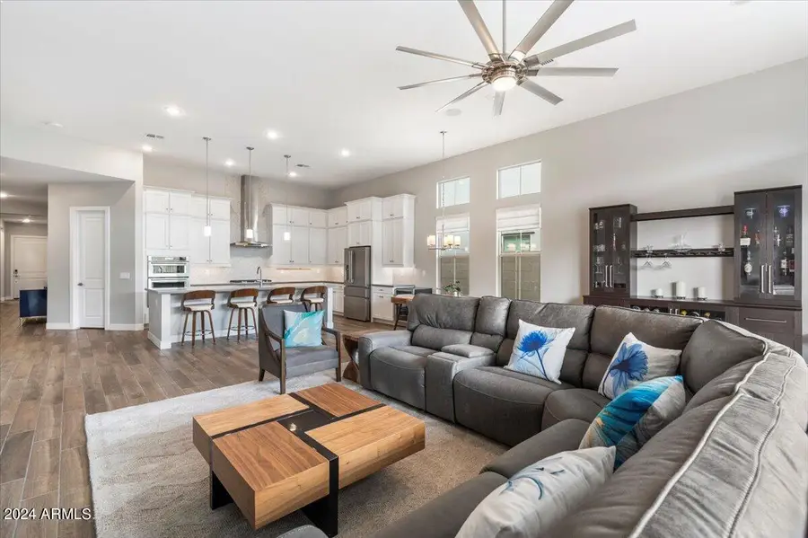 21127 W Minnezona Avenue, Buckeye, AZ 85396 - Image #3