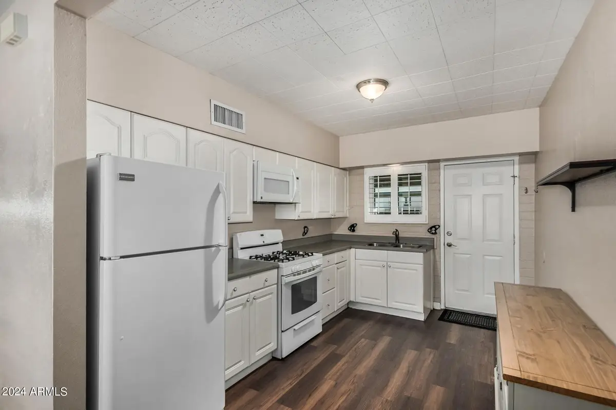 6834 E 4th Street #8, Scottsdale, AZ 85251 - Image #1