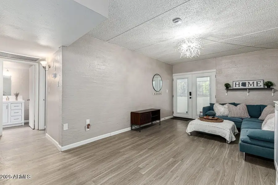 3416 N 44th Street #18, Phoenix, AZ 85018 - Image #2