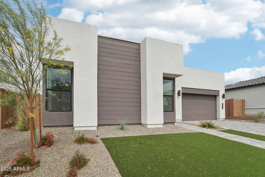 7392 W Gambit Trail, Peoria, AZ 85383 - Image #2