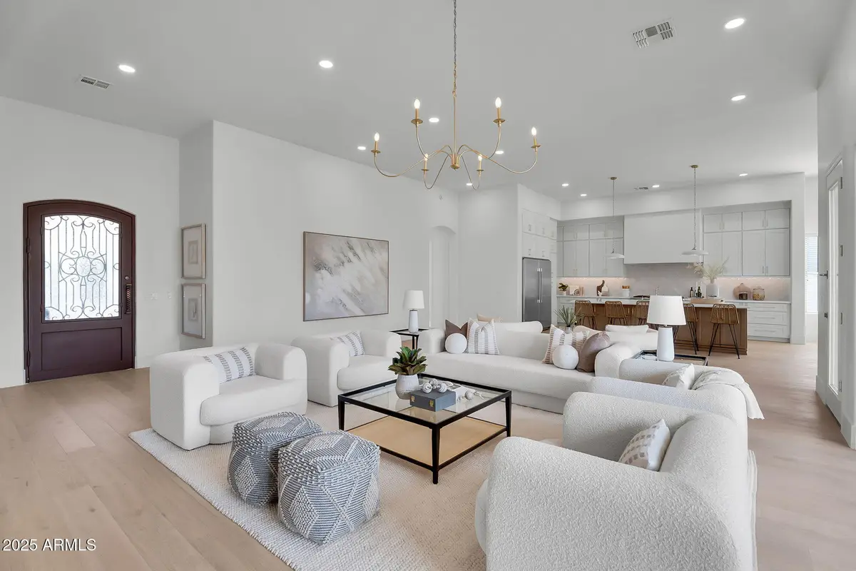 902 E Coconino Place, Chandler, AZ 85249 - Image #1