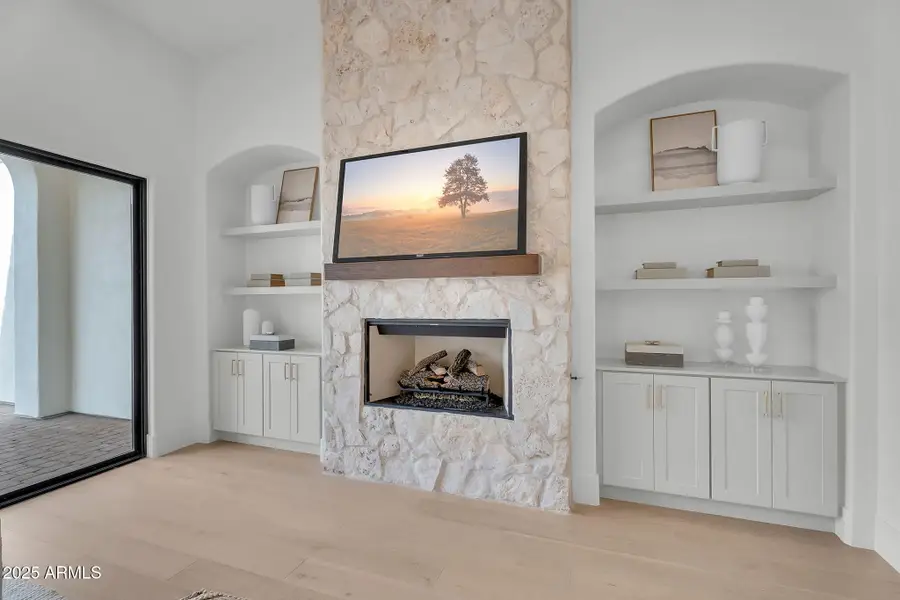 902 E Coconino Place, Chandler, AZ 85249 - Image #2