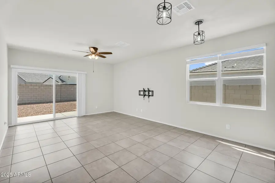 205 N 188th Drive, Buckeye, AZ 85326 - Image #3