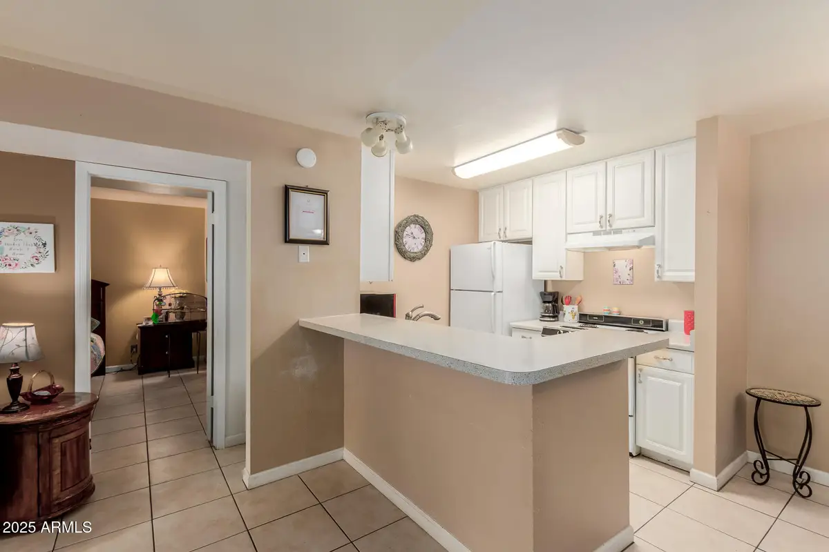 8055 E E Thomas Rd -- #C104, Scottsdale, AZ 85251 - Image #1