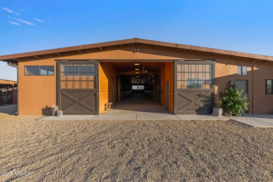 21620 W Buckwheat Lane, Congress, AZ 85332 - Image #2