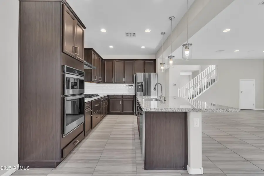 250 E Wisteria Drive, Chandler, AZ 85286 - Image #2