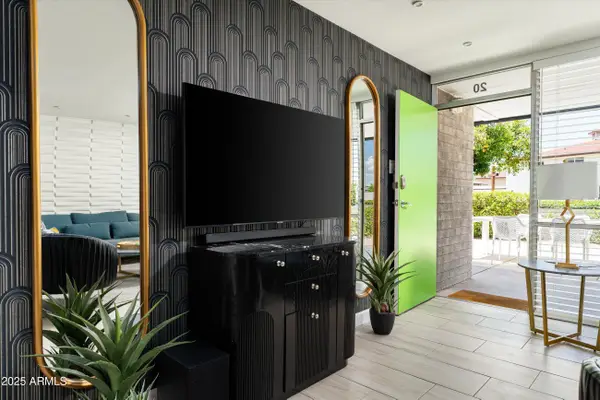 7601 E 2nd Street #20, Scottsdale, AZ 85251