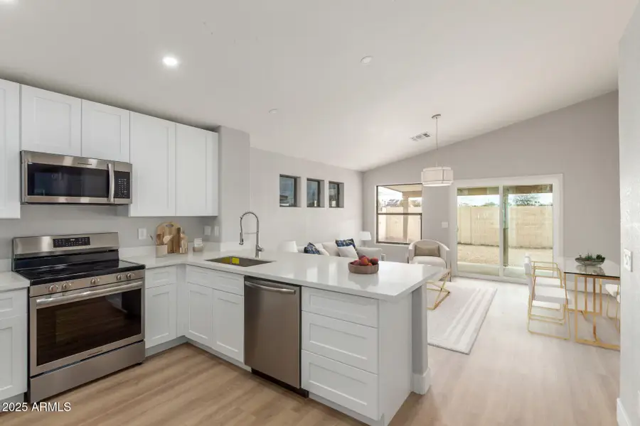 8541 N 112th Avenue, Peoria, AZ 85345 - Image #2