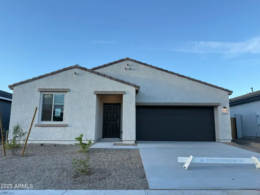 24160 W Bowker Street, Buckeye, AZ 85326 - Image #2