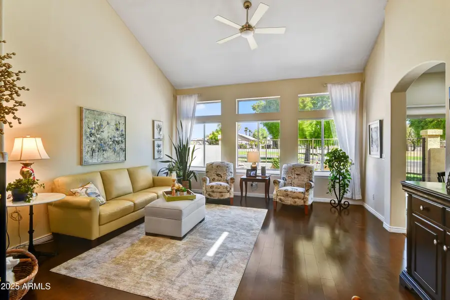 9056 W Port Royale Lane, Peoria, AZ 85381 - Image #3