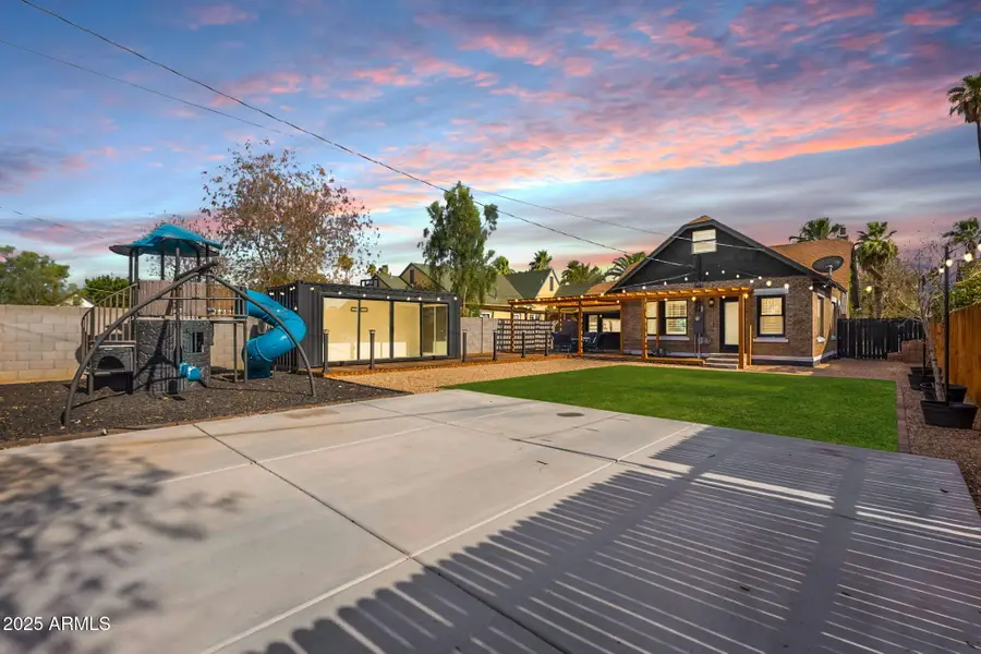 1126 W Portland Street, Phoenix, AZ 85007 - Image #2