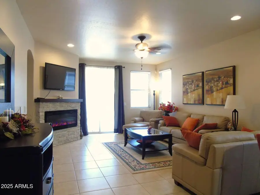 42531 W Palmyra Lane, Maricopa, AZ 85138 - Image #3