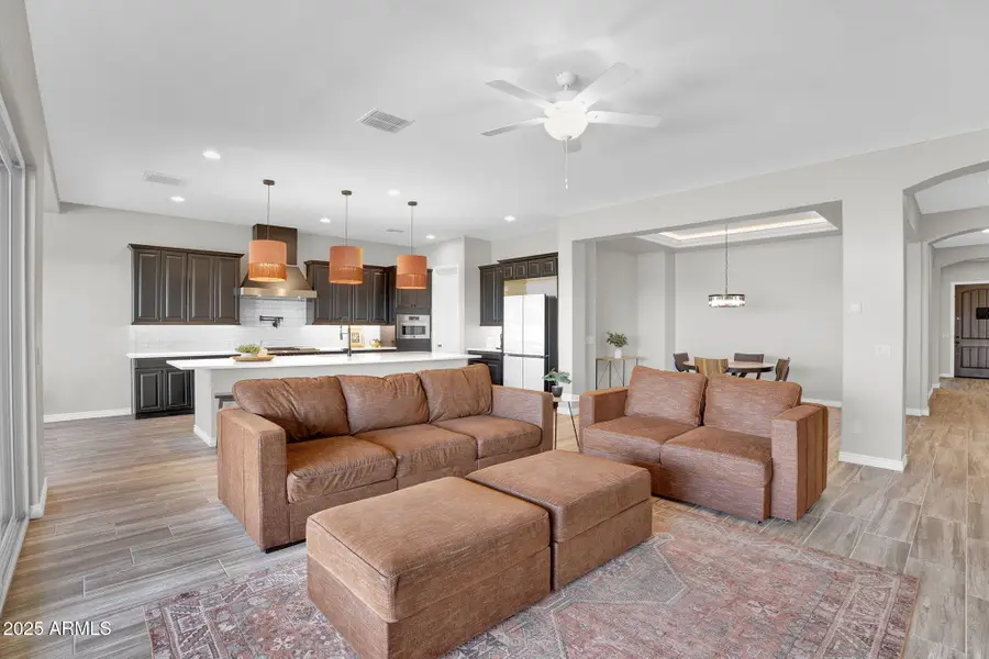 16146 W Saguaro Park Lane, Surprise, AZ 85387 - Image #2