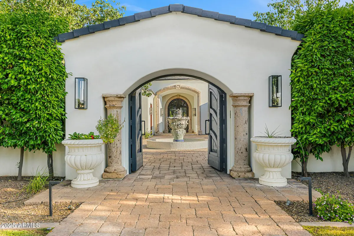 6809 E Doubletree Ranch Road, Paradise Valley, AZ 85253 - Image #1