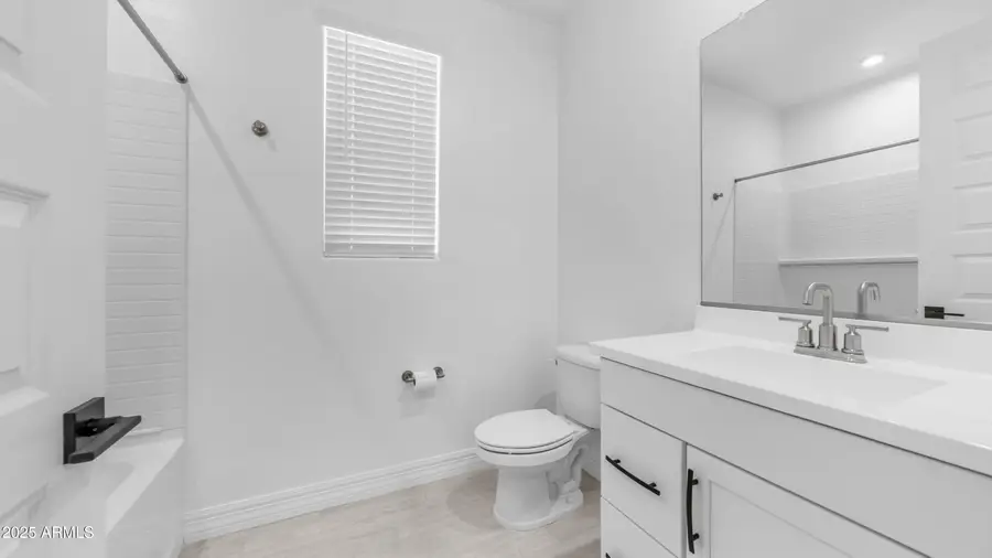 13359 W Eagle Feather Road, Peoria, AZ 85383 - Image #3