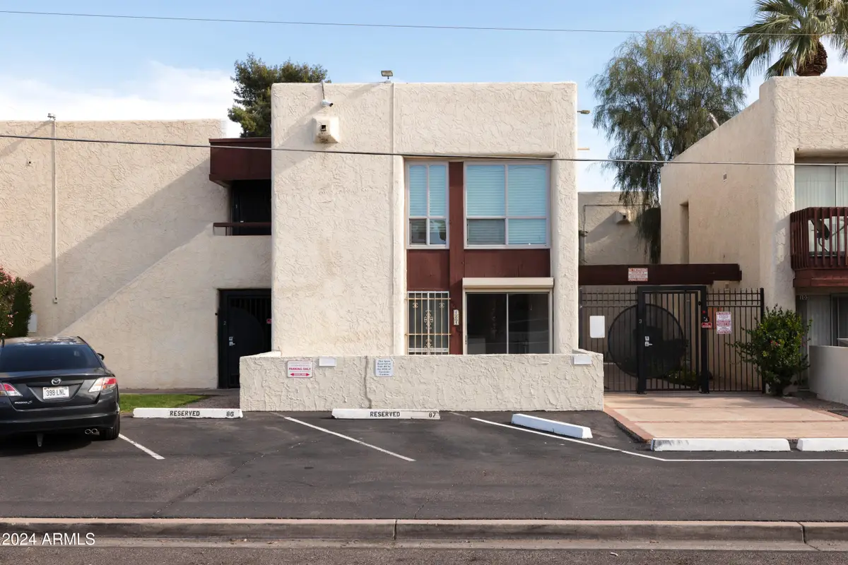 3828 N 32nd Street #104, Phoenix, AZ 85018 - Image #1