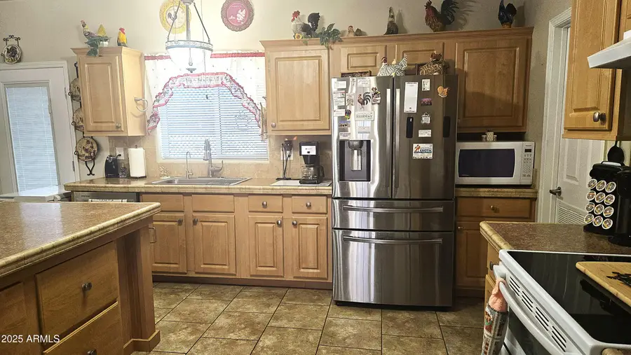 228 S 72nd Circle, Mesa, AZ 85208 - Image #3