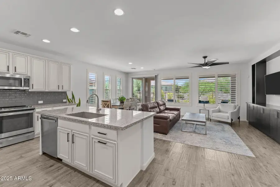 3201 Buckaroo Court, Wickenburg, AZ 85390 - Image #2