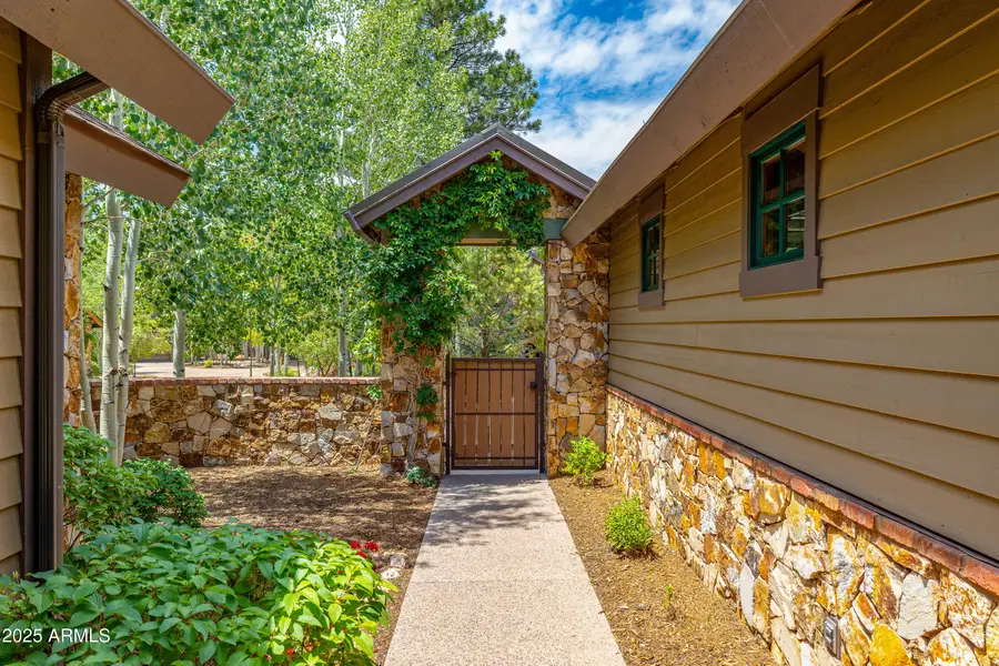 1515 E Castle Hills Drive, Flagstaff, AZ 86005 - Image #3