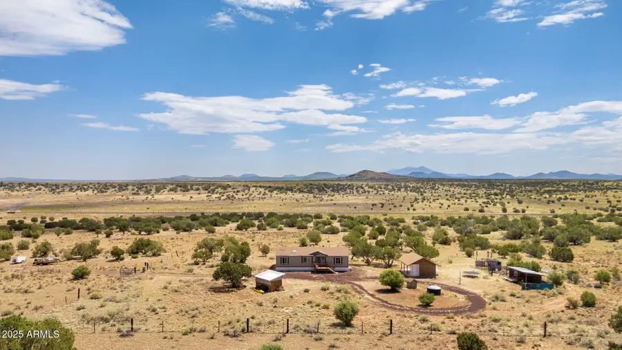 6792 S Quivero Road, Valle, AZ 86046 - Image #2