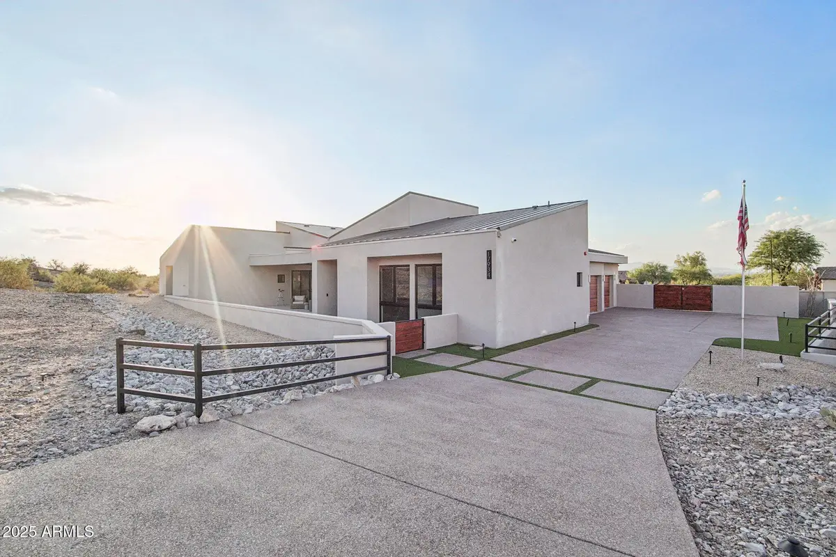 17934 W Estes Way, Goodyear, AZ 85338 - Image #1