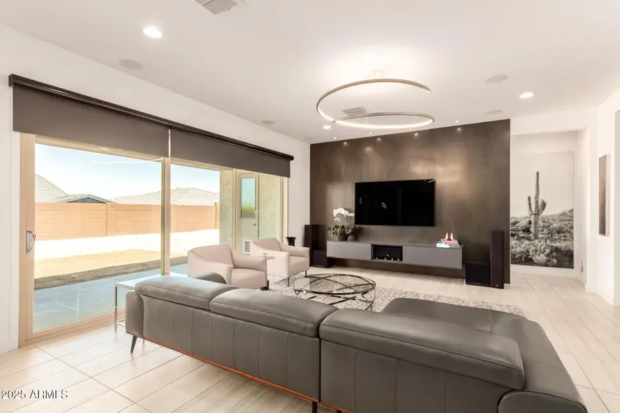 3420 E Harwell Road, Phoenix, AZ 85042 - Image #2