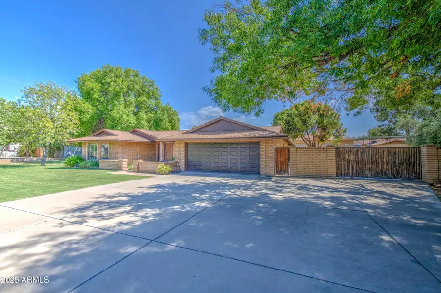 10517 W Earll Drive, Avondale, AZ 85392 - Image #2