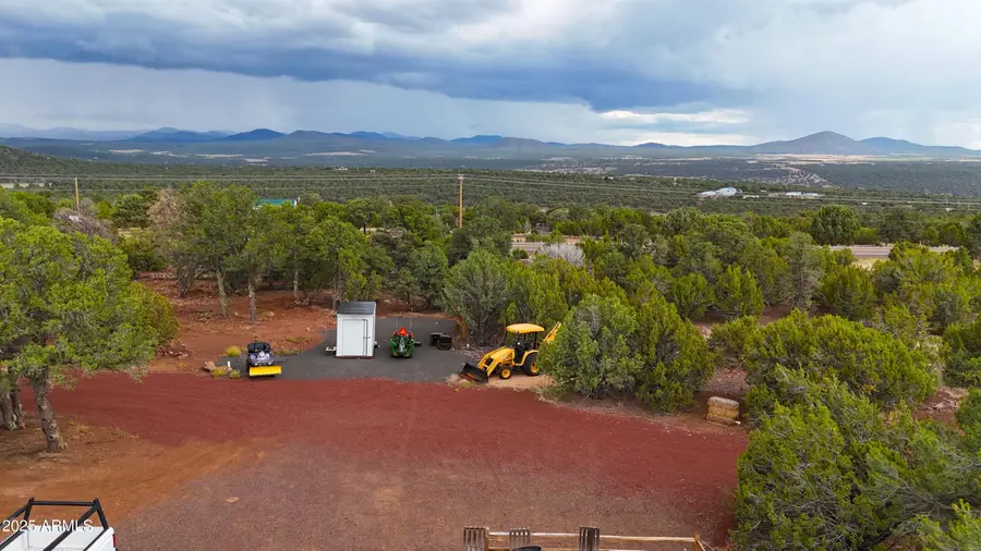 35445 Sr 61 -- #13, Vernon, AZ 85940 - Image #2