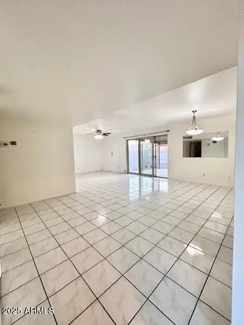 5010 N 60th Drive, Glendale, AZ 85301 - Image #2