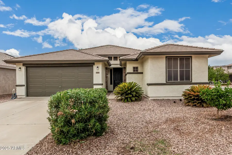 775 W Desert Mountain Drive, San Tan Valley, AZ 85143 - Image #2