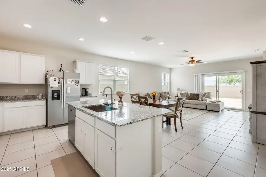 10333 W Sonrisas Street, Phoenix, AZ 85353 - Image #2