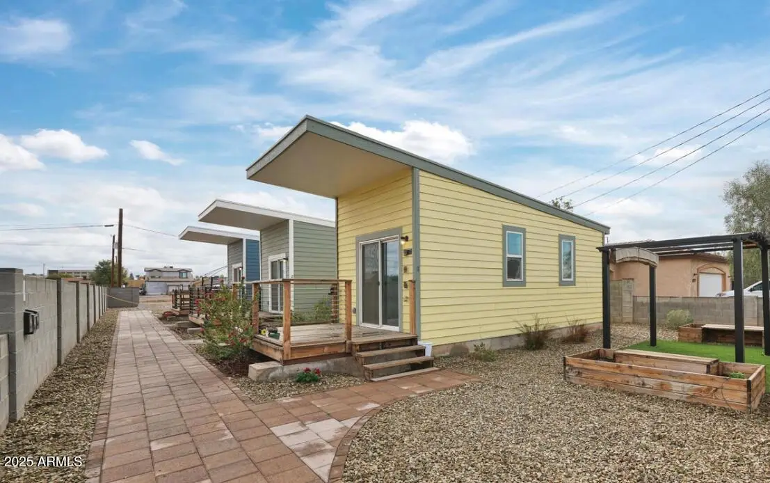 1229 S 13th Avenue, Phoenix, AZ 85007 - Image #1