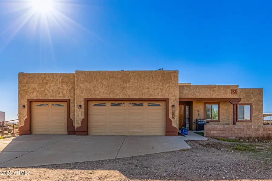 37416 N 240th Drive, Morristown, AZ 85342 - Image #2