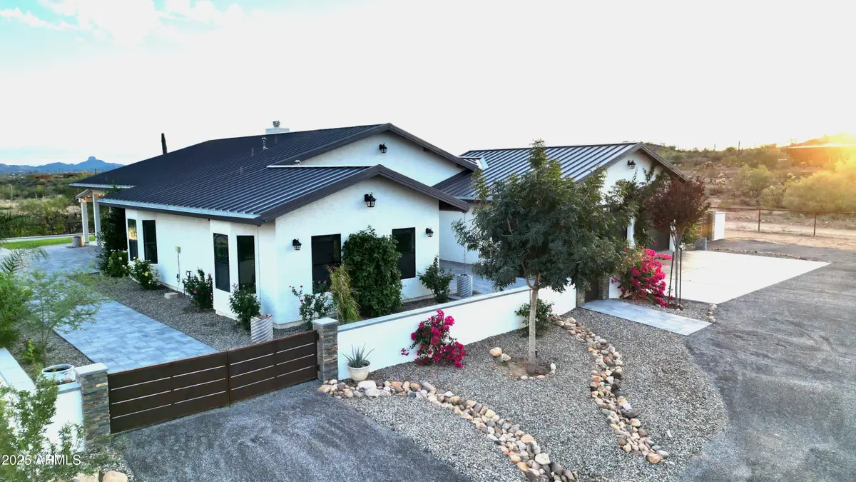 3860 Pura Vida Trail, Wickenburg, AZ 85390 - Image #1